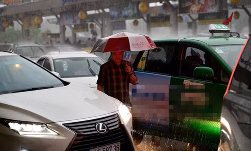 Sai Gon bat ngo mua lon chieu 28 Tet