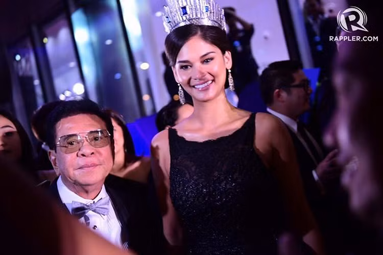 Đêm tiệc còn có sự góp mặt của đương kim Hoa hậu Hoàn vũ Thế giới - Pia Wurtzbach. (Ảnh: Rappler)