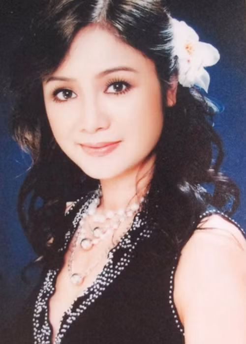 Ở cuộc hôn nhân đầu tiên, nữ diễn viên có một cậu con trai với tên gọi ở nhà là Còm. Khi ly hôn, con trai Thu Hà còn quá nhỏ và cô chỉ được gặp con mỗi tuần 15 phút ít ỏi. (Ảnh: Vietnamnet) 