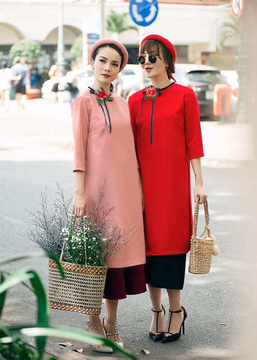 My nhan Viet dep diu dang trong ao dai don Tet