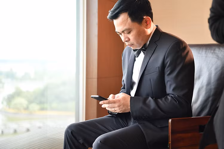 Được biết, doanh nhân Doãn Văn Phương sinh năm 1977, hơn Thu Ngân đến 19 tuổi và nổi tiếng trong lĩnh vực bất động sản.