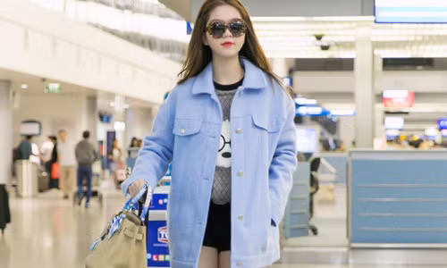 Ngoc Trinh sang My gap ban trai ty phu sau lum xum