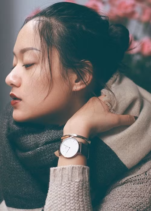 Hiện tại, Thu hiện đang là thu ngân tại một khách sạn ở Hà Nội. Ngoài ra, cô còn làm người mẫu ảnh và tham gia đóng MV ca nhạc. (Ảnh: Facebook nhân vật)