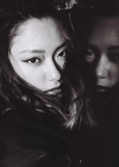 Trước "Lạc trôi", người đẹp 9x từng xuất hiện trong sản phẩm âm nhạc "How deep is your love" của Quang Vinh, "Sau tất cả" của Erik... (Ảnh: Facebook nhân vật)