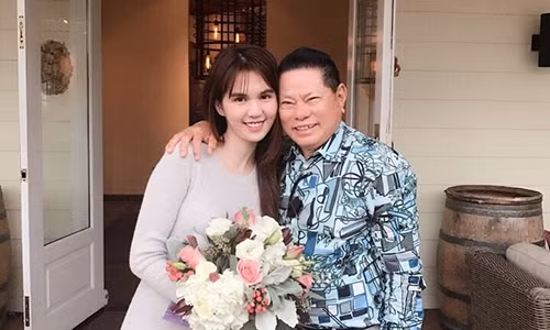 Sau chia tay, Hoang Kieu xoa sach 