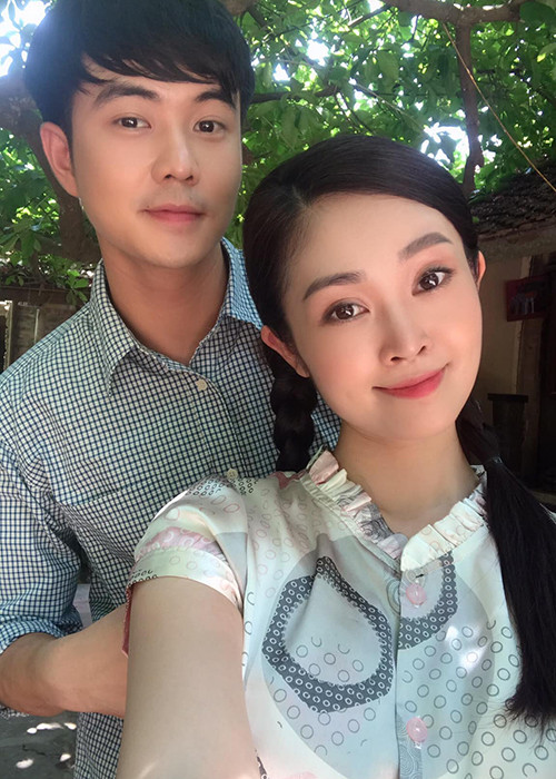 Mới đây, thông tin MC Thùy Linh kết hôn trước Tết Nguyên Đán nhận được sự quan tâm của nhiều khán giả. Chồng sắp cưới của cô là diễn viên Phùng Đức Hiếu.