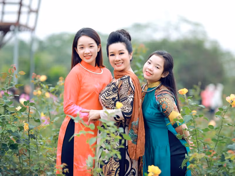 Thái Phương theo đuổi nghệ thuật giống bố mẹ. Ảnh: VTC