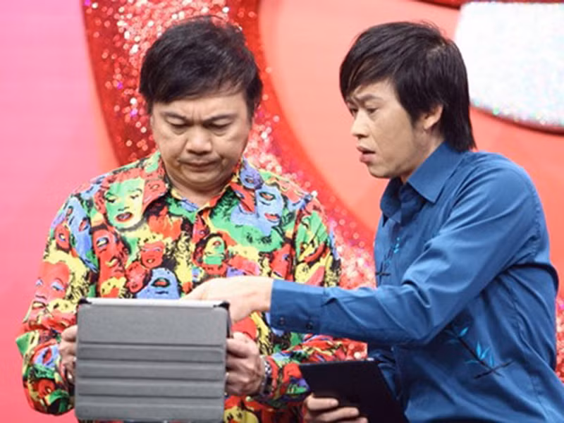 Năm 1997, Chí Tài có dịp thử sức với diễn xuất khi tham gia diễn hài cùng Hoài Linh do thiếu diễn viên. Ảnh: Dân Việt