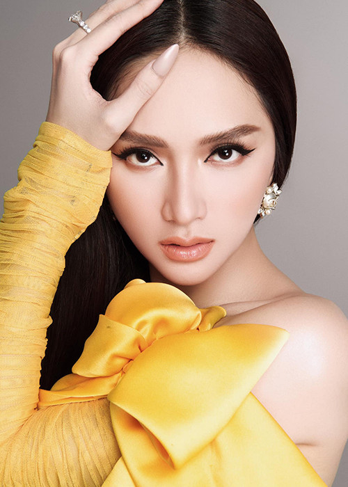 Trên trang cá nhân, Hương Giang vừa khoe bộ ảnh mới kèm chú thích "Vô thường". Ảnh: Trần Hoàng Vũ