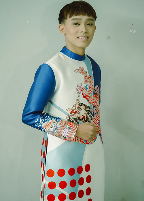 Khi chia sẻ về con trai nuôi Hồ Văn Cường, Phi Nhung khẳng định cô vẫn giữ tiêu chí ban đầu lúc nhận nuôi bé.