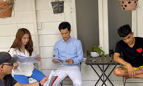 Cô muốn có nhiều thời gian nghiên cứu kịch bản để có thể hóa thân một người mẹ đã có con.