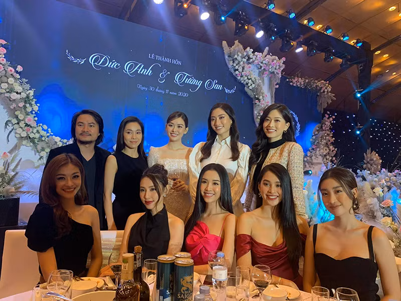 Dàn khách mời của cô dâu Tường San chỉ có 35 người.