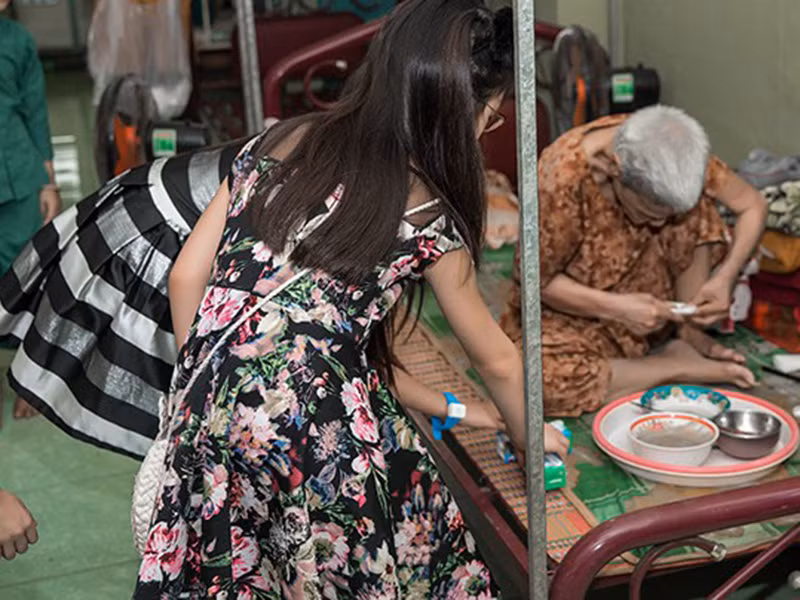 Vợ chồng Hà Phương công khai hình ảnh các con khi còn nhỏ nhưng sau đó giữ kín hình ảnh. Ảnh: Thế giới điện ảnh