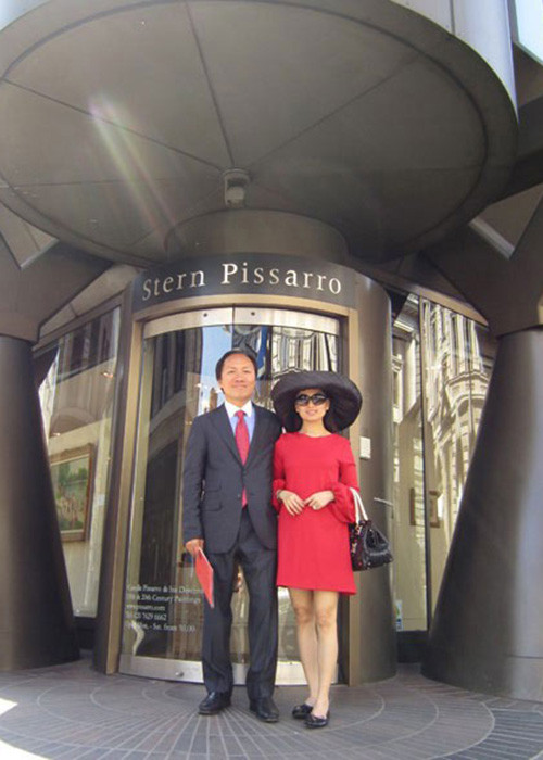 Đó cũng là lý do em gái của Cẩm Ly học diễn xuất, viết kịch bản và làm phim. Nữ ca sĩ muốn chồng có thể cảm thấy tự hào khi đứng cạnh mình. Ảnh: Khám phá