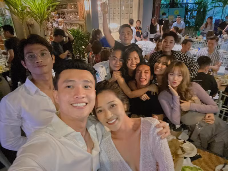 Đoàn làm phim "Bẫy ngọt ngào" đã đóng máy, phim dự kiến ra rạp vào tháng 4/2021.