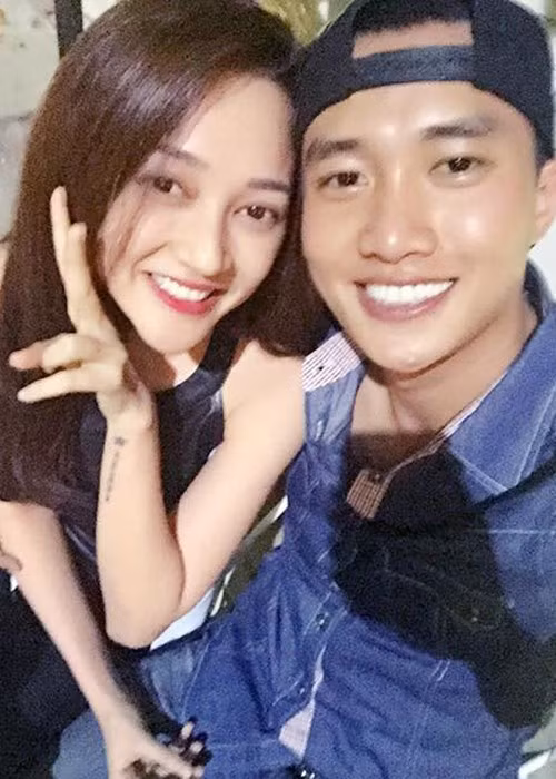 Bảo Anh và Quốc Trường giữ mối quan hệ thân thiết kể từ khi đóng chung phim "Nhà có 5 nàng tiên" ra mắt năm 2013.