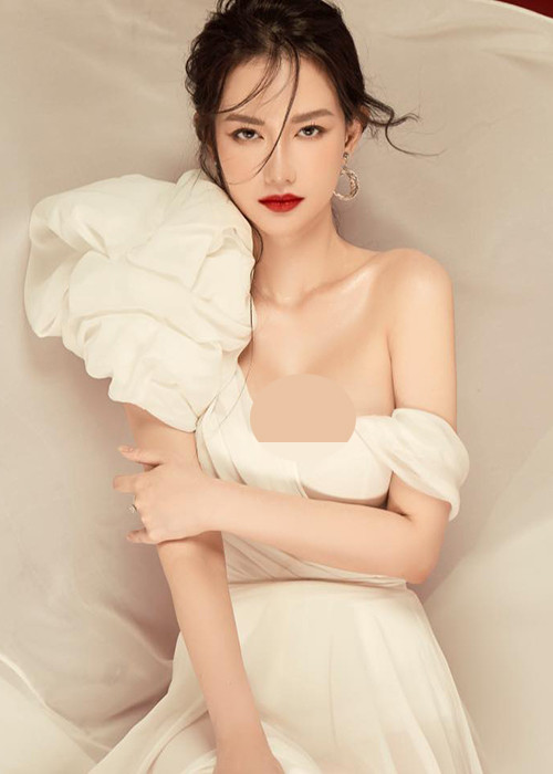 Thực tế, việc Quỳnh Chi mặc gợi cảm không phải là chuyện lạ.