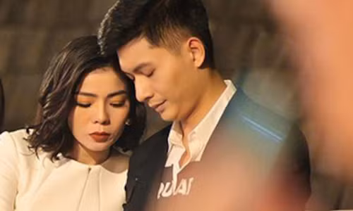 Le Quyen vuong nghi van khen tai nau an cua Lam Bao Chau