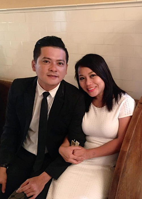 "Tôi hiểu một người đàn ông trên đỉnh cao sự nghiệp, sẵn sàng quyết định xa Việt Nam sang Mỹ là sự hy sinh cực kỳ lớn. Chính vì thế, tôi cảm kích và thương chồng nhiều hơn. Tình vợ chồng của chúng tôi, ngoài tình yêu còn tình thương và sự đồng cảm", Quỳnh Như chia sẻ trên Duyên dáng Việt Nam.