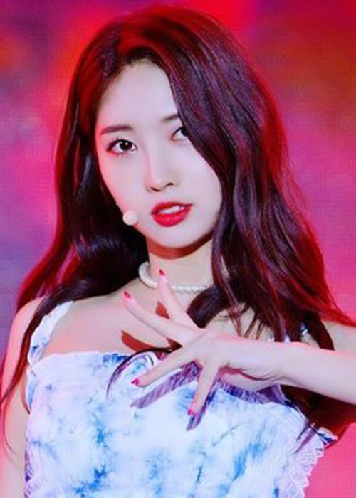 Việc giống Suzy đến 70-80% vừa là lợi thế vừa là trở ngại lớn với Sihyeon.