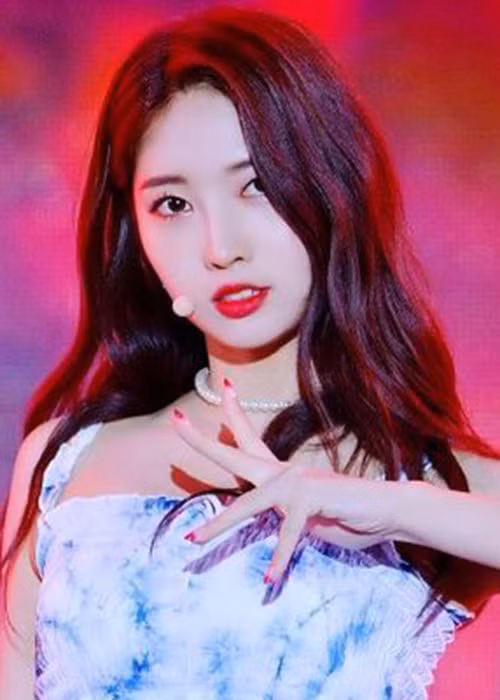 Việc giống Suzy đến 70-80% vừa là lợi thế vừa là trở ngại lớn với Sihyeon.
