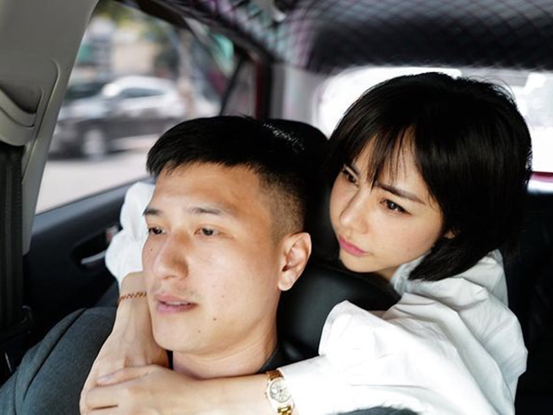 Huỳnh Anh và Bạch Lan Phương dường như đã tính đến chuyện đám cưới bởi cách đây không lâu, khi trò chuyện với bạn bè khi nào cưới, nữ MC tiết lộ: "Sang năm".