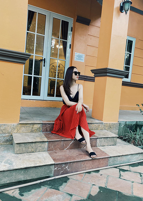 Ngọc Hà còn chăm chút ngoại hình cho nghệ sĩ Công Lý từ khi cả hai hẹn hò.