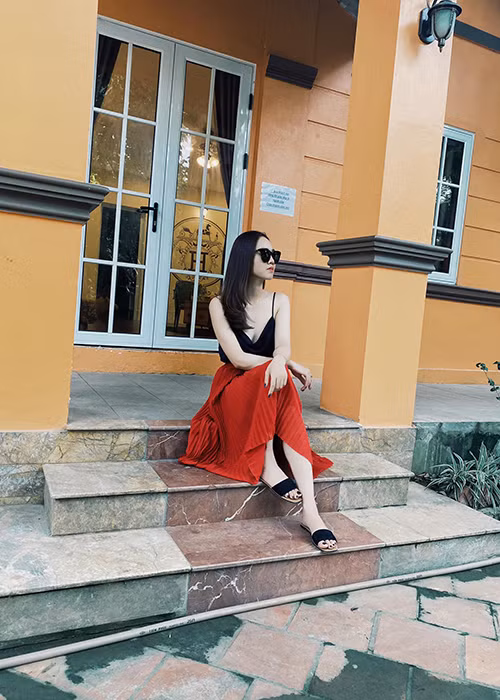 Ngọc Hà còn chăm chút ngoại hình cho nghệ sĩ Công Lý từ khi cả hai hẹn hò.