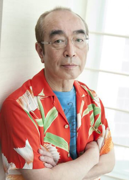 Các nghệ sĩ cũng mắc COVID-19 và không may ra đi còn gồm nghệ sĩ kèn trumpet nổi tiếng Mỹ Wallace Roney (60 tuổi), huyền thoại nhạc Rock Alan Merrill, "vua hài" Nhật Bản Ken Shimura (trong ảnh).