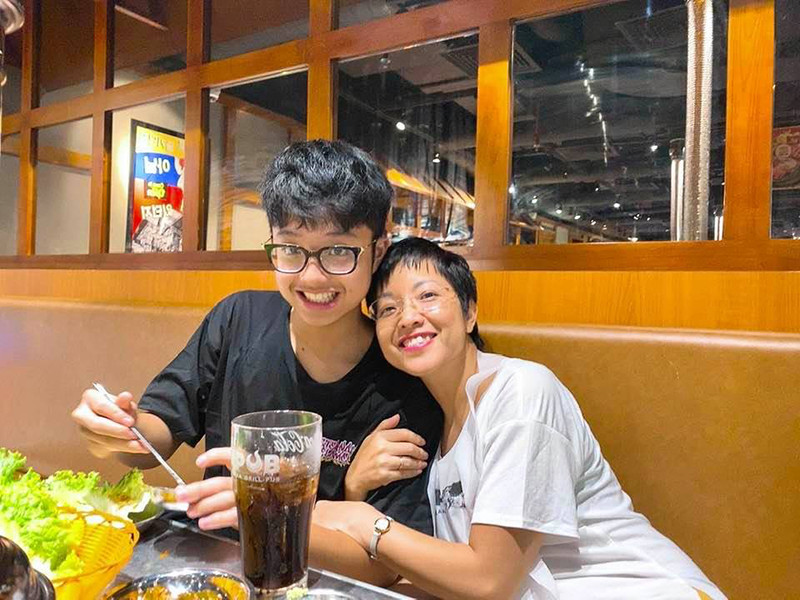 Trong những năm qua, Thảo Vân vẫn làm mẹ đơn thân.