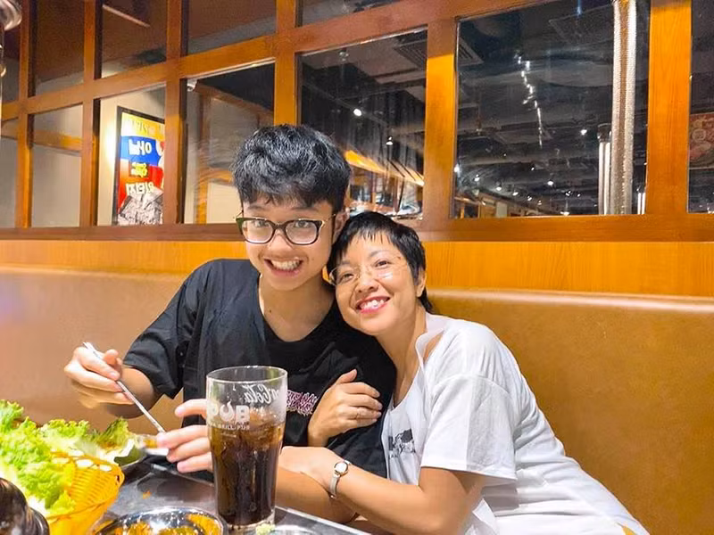 Trong những năm qua, Thảo Vân vẫn làm mẹ đơn thân.