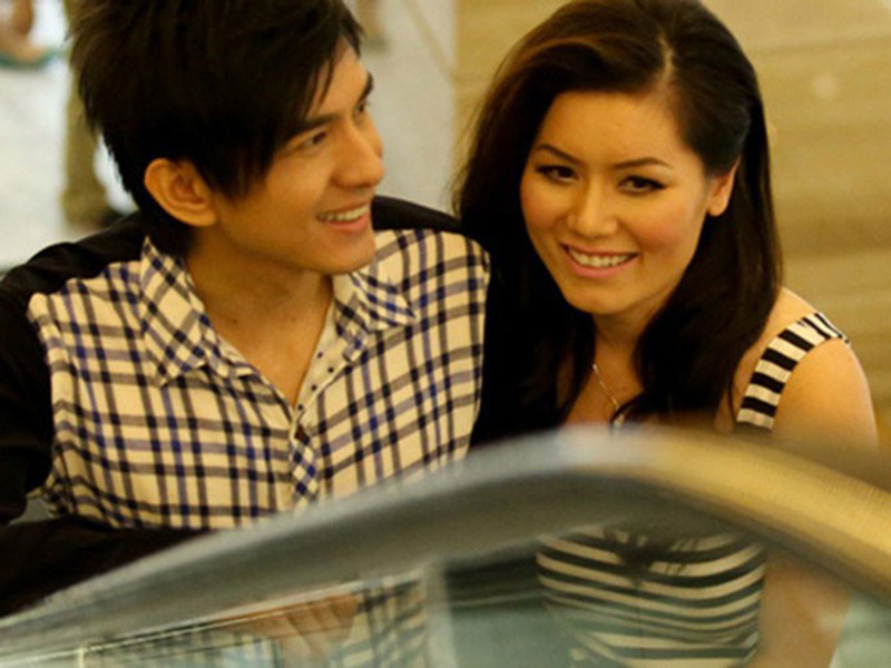 Giống Đức Tiến, Đan Trường cũng có tổ ấm hạnh phúc khi lấy vợ Việt kiều. Nam ca sĩ và doanh nhân Thủy Tiên kết hôn vào năm 2013. Ảnh: Infonet