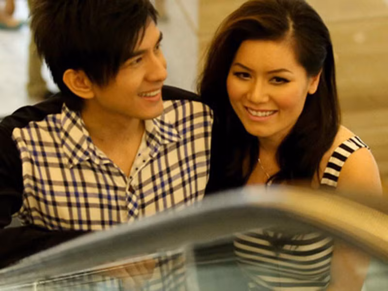 Giống Đức Tiến, Đan Trường cũng có tổ ấm hạnh phúc khi lấy vợ Việt kiều. Nam ca sĩ và doanh nhân Thủy Tiên kết hôn vào năm 2013. Ảnh: Infonet