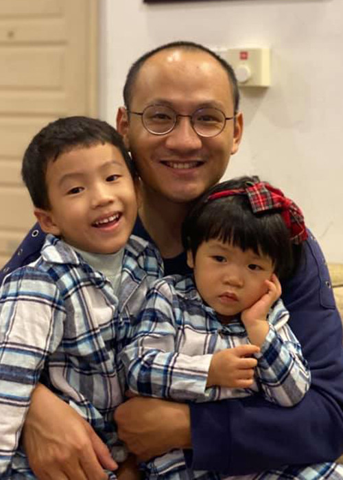 Phan Đăng khá giản dị ngoài đời.