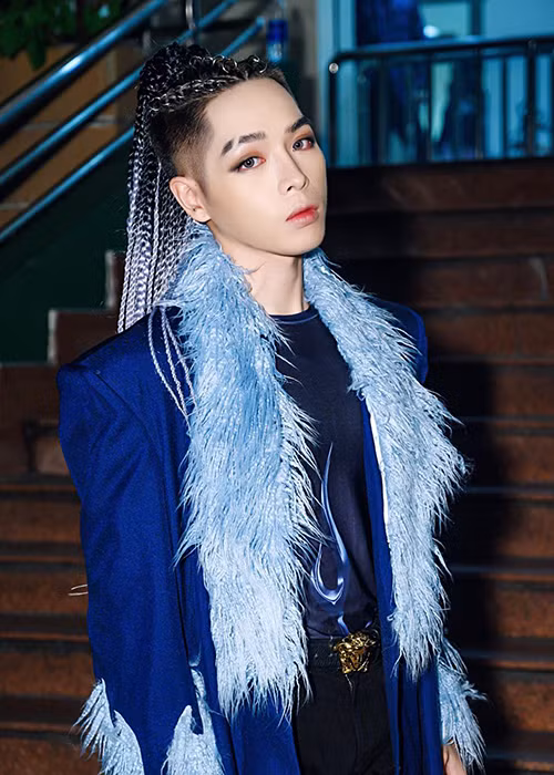 Quản lý Đức Phúc tiết lộ với iOne, nam ca sĩ bị hủy 5 show chỉ trong hai ngày.