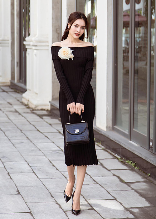 Ninh Dương Lan Ngọc chia sẻ trên Vietnamnet, cô bị hủy 2 sự kiện, tuy nhiên nữ diễn viên cảm thấy khá may mắn vì đã quay xong phim cách đây hơn 1 tháng và các hợp đồng quảng cáo mới sẽ chạy vào đầu năm sau.