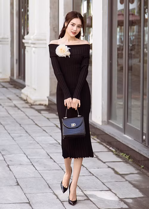 Ninh Dương Lan Ngọc chia sẻ trên Vietnamnet, cô bị hủy 2 sự kiện, tuy nhiên nữ diễn viên cảm thấy khá may mắn vì đã quay xong phim cách đây hơn 1 tháng và các hợp đồng quảng cáo mới sẽ chạy vào đầu năm sau.