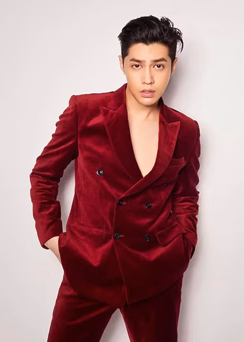 Quản lý Noo Phước Thịnh cho biết trong tháng 12, lịch diễn của nam ca sĩ chủ yếu ở phía Bắc nên các nơi tổ chức sự kiện chưa thông báo huỷ show.