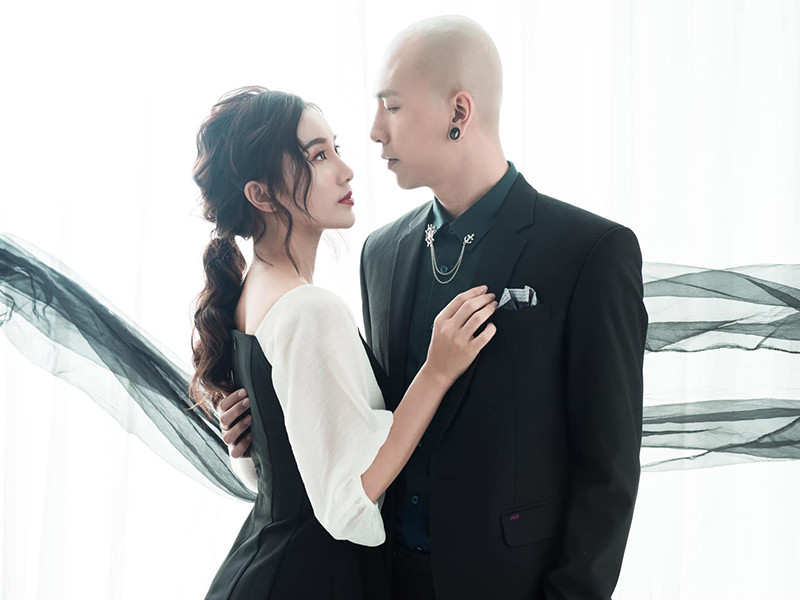 Năm 2019, Phạm Lịch chia sẻ, cô có bạn trai nhưng giấu danh tính và hình ảnh nửa kia của mình.