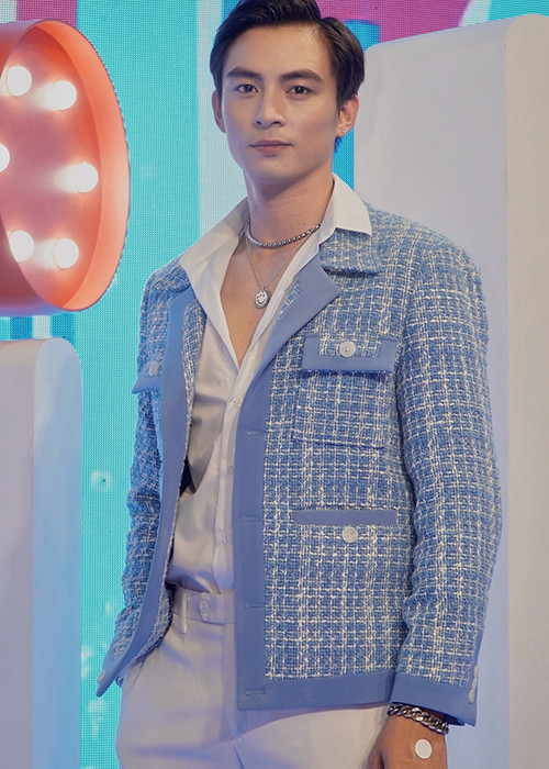 Lãnh Thanh sinh năm 1993, hơn Nam Em 3 tuổi. Anh sở hữu gương mặt điển trai, thân hình săn chắc.