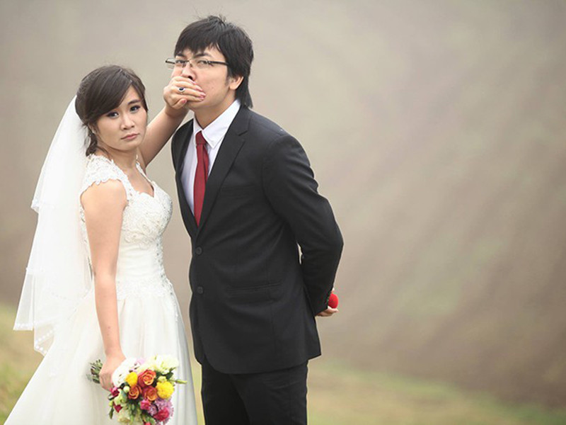 Hồng Nga sinh năm 1986, từng dẫn chương trình “Nghĩ mở nói thẳng” của VTV2.