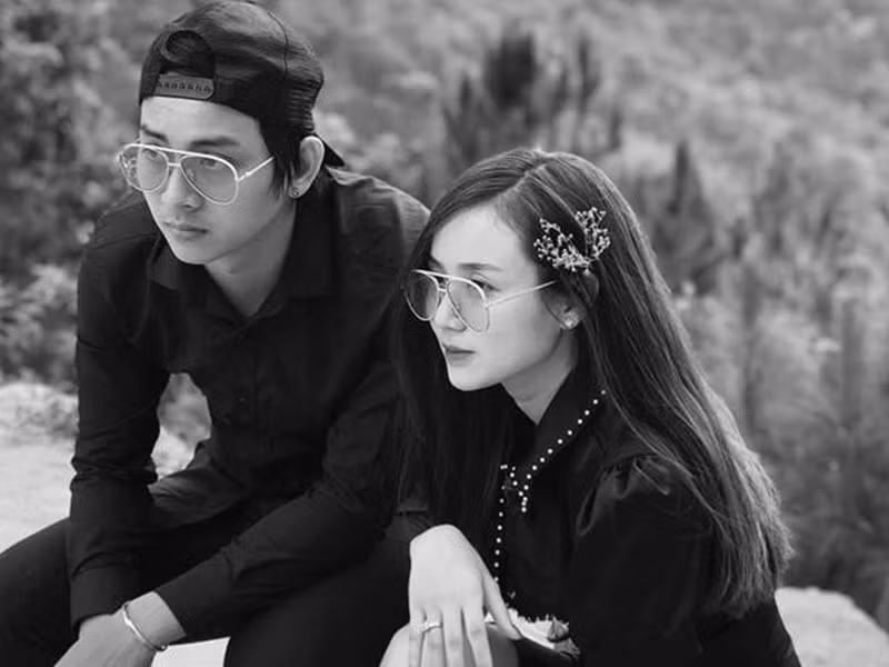 Năm 2016, Hoài Lâm và Bảo Ngọc công khai hẹn hò. Tuy nhiên, phía người hâm mộ phản đối gay gắt chuyện tình này.