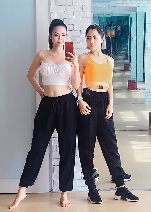 Trước khi xác nhận sắp lên xe hoa, Thùy Linh khá kín tiếng về chuyện tình cảm.