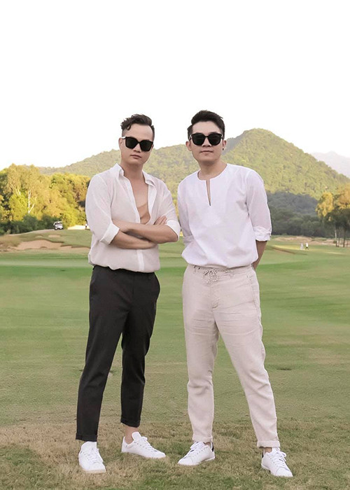 Trước “Gái già lắm chiêu V: Những cuộc đời vương giả”, Bảo Nhân và Namcito làm đạo diễn của các phần trước đó, trong đó “Gái già lắm chiêu 3” năm 2020 đạt 165 tỷ đồng sau 2 tuần công chiếu. Ít ai biết, cả hai đều là đạo diễn tay ngang.