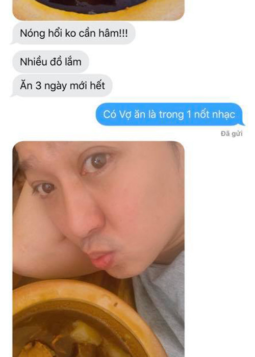 Nam danh hài cũng yêu chiều bà xã. Anh thường vào bếp nấu ăn cho Nhã Phương.