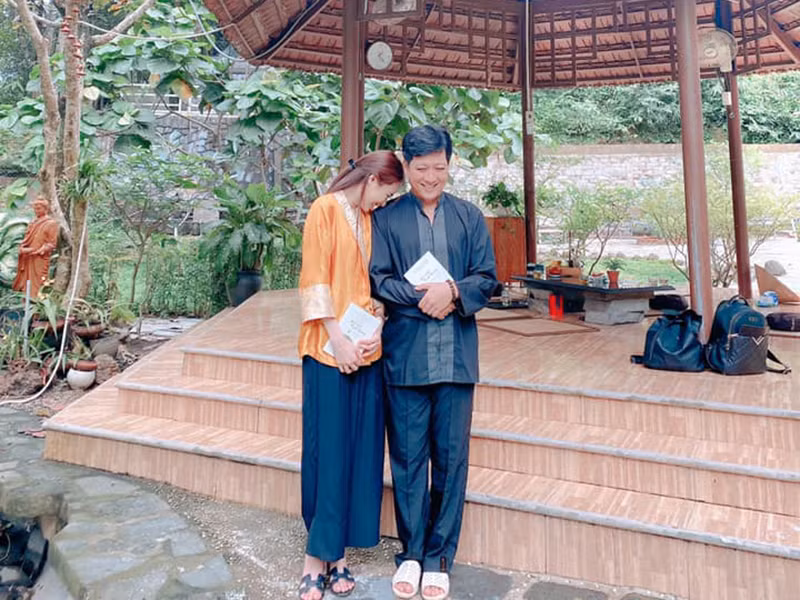 Cuộc sống của cặp đôi không còn rào cản, thử thách như thời hẹn hò.