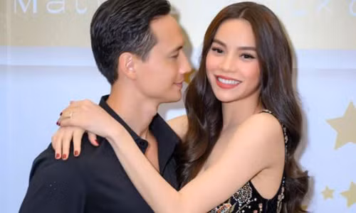 Ho Ngoc Ha tiet lo cuoc song bi xao tron sau khi sinh doi