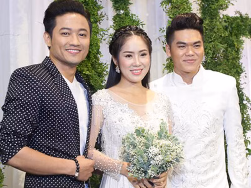 Ngày Lê Phương cưới Trung Kiên, Quý Bình đến chúc mừng. Hiện tại, Lê Phương có tổ ấm viên mãn bên Trung Kiên và hai con.