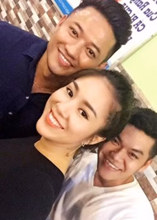 Sau khi chia tay Quý Bình, Lê Phương gặp và yêu ca sĩ Trung Kiên. Cả hai nên duyên nhờ chuyến đi Trường Sa mà Quý Bình động viên Lê Phương tham gia.