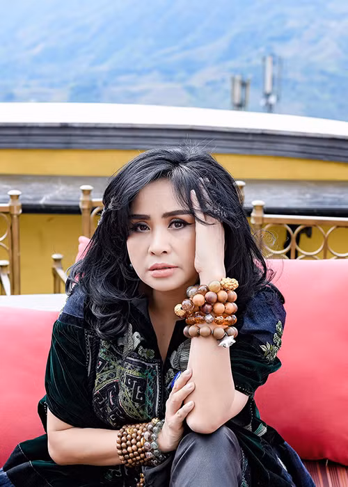 Năm 2015, chia sẻ trên Dân Trí, Thanh Lam cho biết, người mới của chồng cũ sống rất văn minh, để cô và nhạc sĩ Quốc Trung vẫn có thể kết hợp làm việc với nhau trong các dự án âm nhạc.